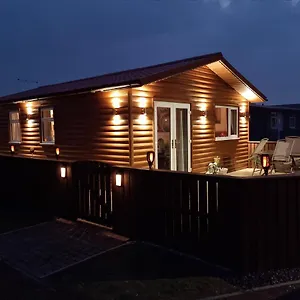 Chalet Captivatingly Stunning 2-bed In, Bridlington